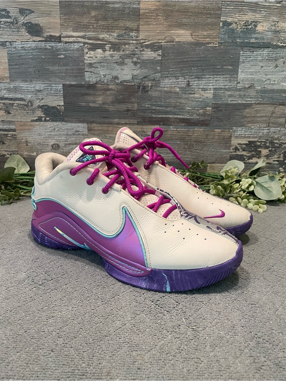 Nike LeBron 22 "Frozen Grapes" Sneakers Size 8.5 Men's
